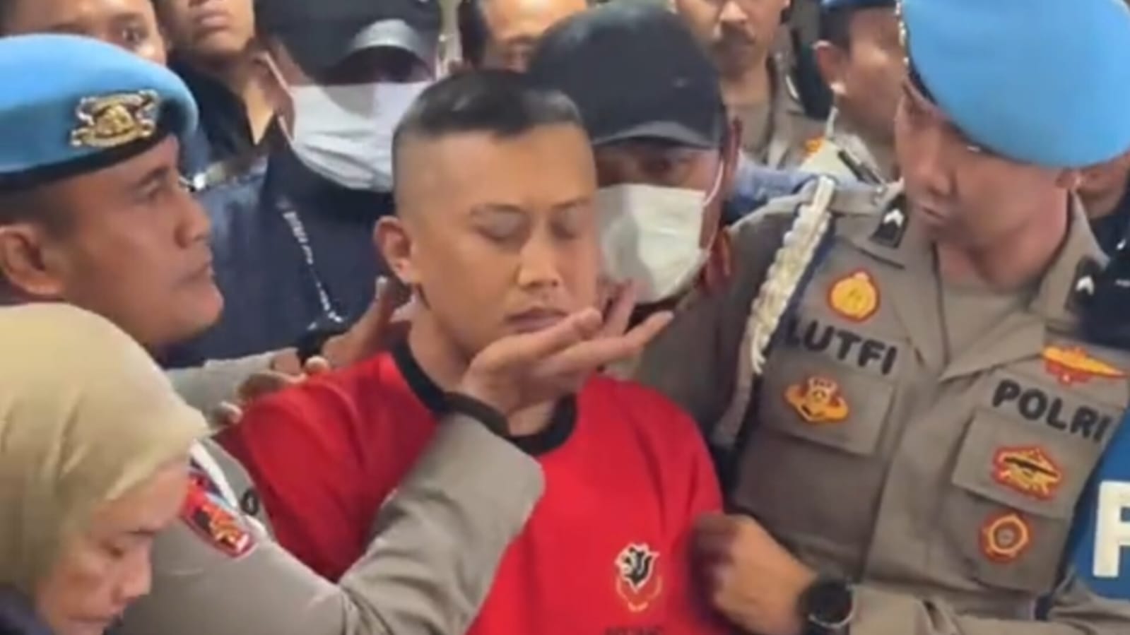 TERSANGKA PENYEKAPAN DAN PENGANIAYAAN YTR DI BANDUNG BERLATAR BELAKANG DEBT COLLECTOR DAN RESIDIVIS, SERING MENGELABUI PETUGAS