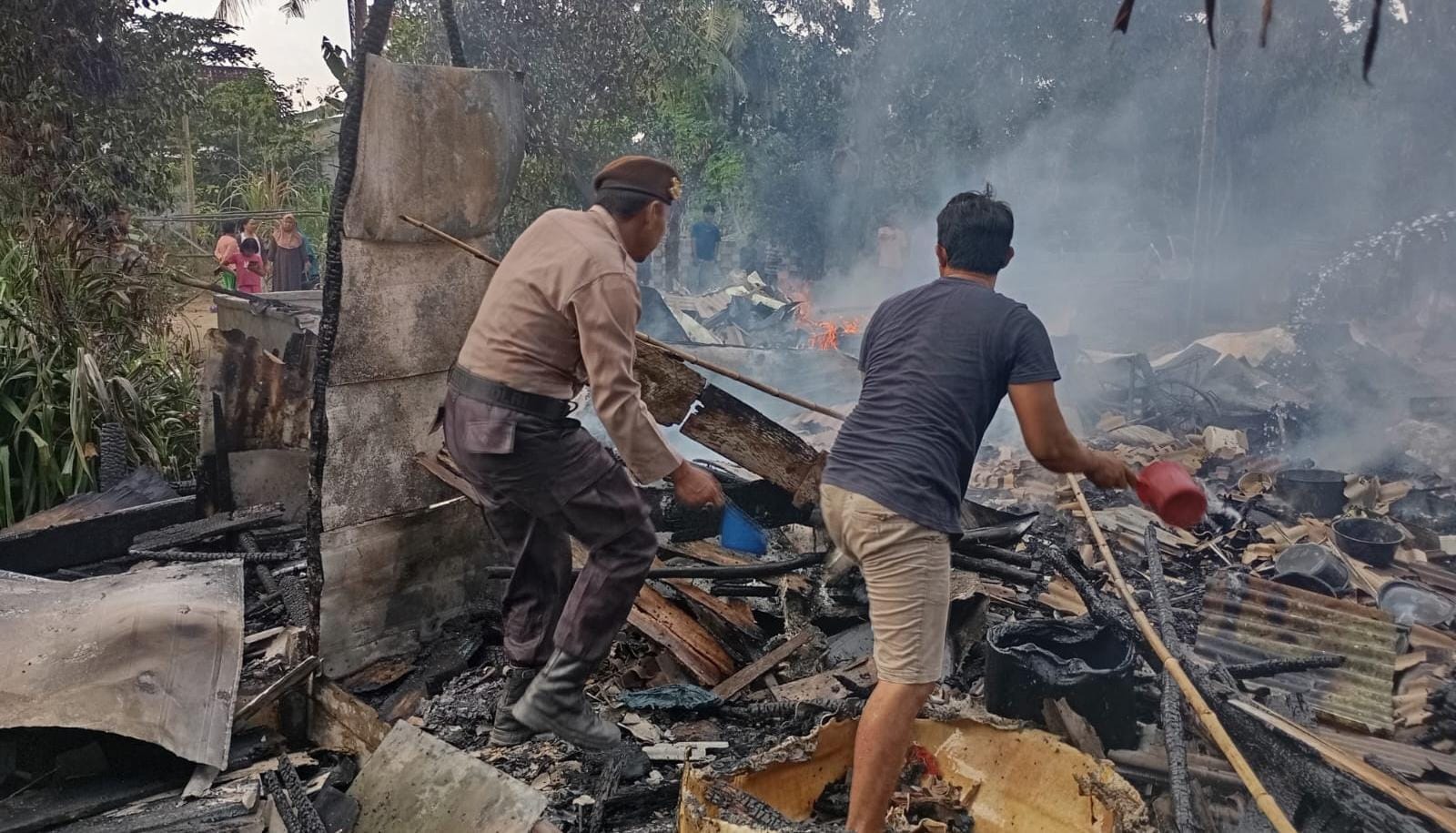 Rumah Warga di Dente Teladas Tulang Bawang Ludes Terbakar, Diduga Akibat Korsleting Listrik
