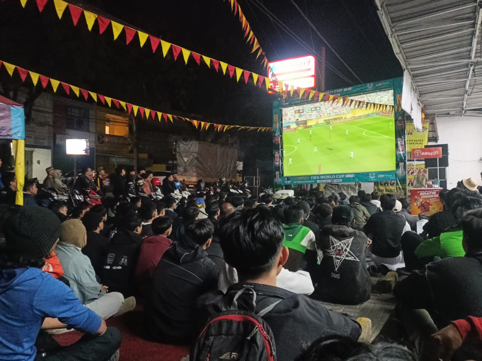 Nobar Final Piala Dunia 2026 Spanyol vs Argentina di Padalarang Dipadati Ratusan Warga