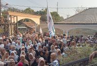Dikawal Ribuan Pendukung, H. Ibnu Rusdi SE Resmi Daftarkan Diri sebagai Bakal Calon Kepala Desa Kedungwaringin 2026–2034