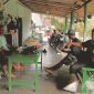 Gotong Royong Cor Jalan Jalur 46/47, Warga Buka Donasi Snack 24 Jam di Rumah Bapak Nano / Ibu Sri