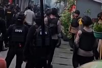 BNN dan Brimob Gerebek Sarang Narkoba di Kampung Bahari, Perlawanan Mercon dan Tembakan, 89 Kg Sabu Serta Rp1,4 Miliar Disita