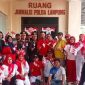 Pecah Tawa di HUT RI ke-81 Polda Lampung, Kombes Fenza Joget Balon hingga Nyanyi Lagu Iwan Fals Bareng Wartawan