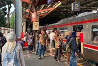 Perjalanan KRL Commuter Line Terhambat Pagi Ini, Dua Insiden Terjadi di Wilayah Jakarta