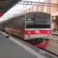 Siswi SMA Tewas Tertabrak KRL di Stasiun Jurangmangu Tangsel, Perjalanan Commuter Line Sempat Terganggu