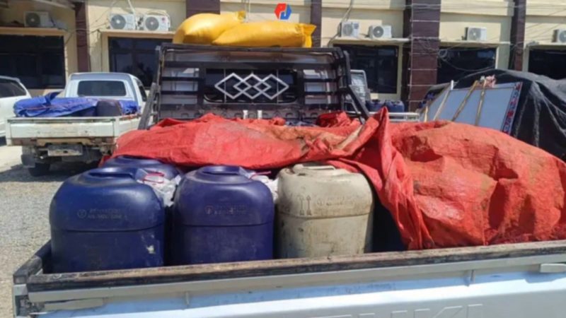 Pasok Solar ke Tambang Ilegal, 5 Mobil Bak Terbuka Bermuatan 7.000 Liter BBM Diamankan Brimob di Pohuwato